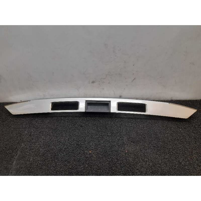 Recambio de molduras traseras para citroën c3 picasso sx referencia OEM IAM - Gris 3