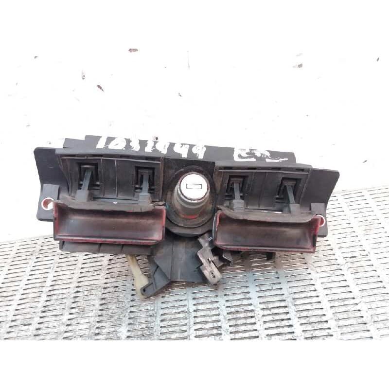 Recambio de bombin porton trasero para audi a3 (8l) 1.8 20v referencia OEM IAM - Rojo