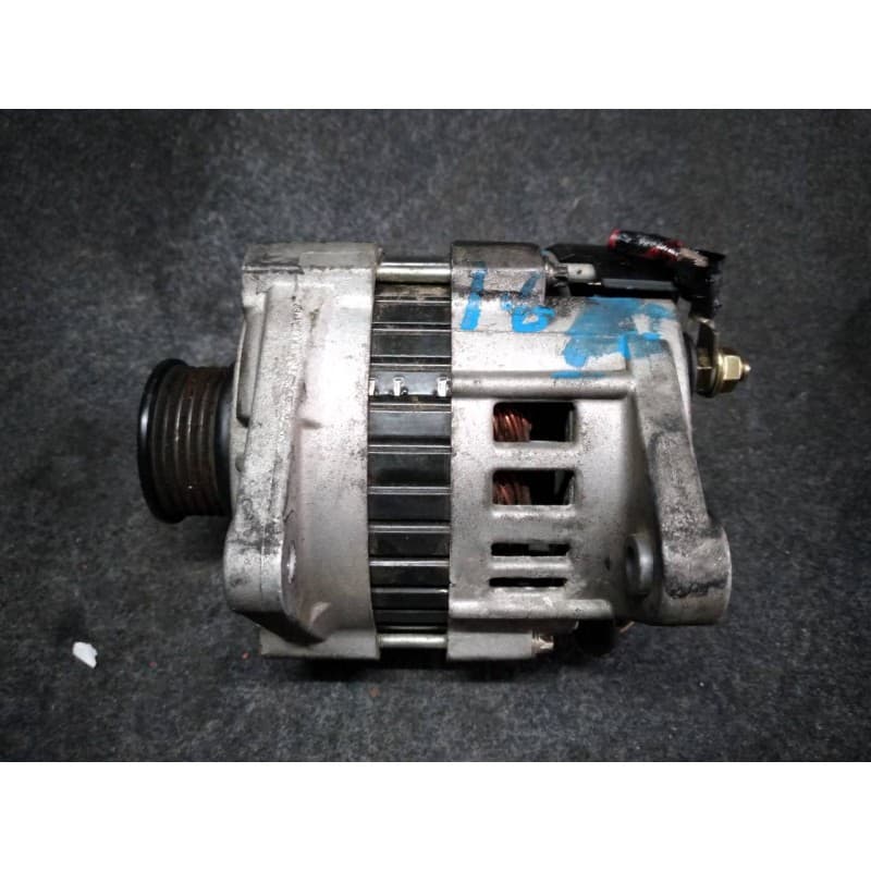 Recambio de alternador para daewoo lanos 1.6 cat referencia OEM IAM 3