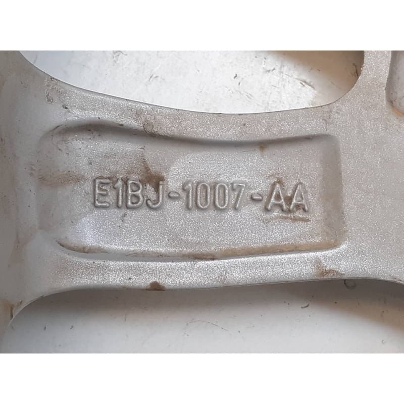 Recambio de llanta para ford fiesta (ccn) trend referencia OEM IAM E1BJ1007AA 2