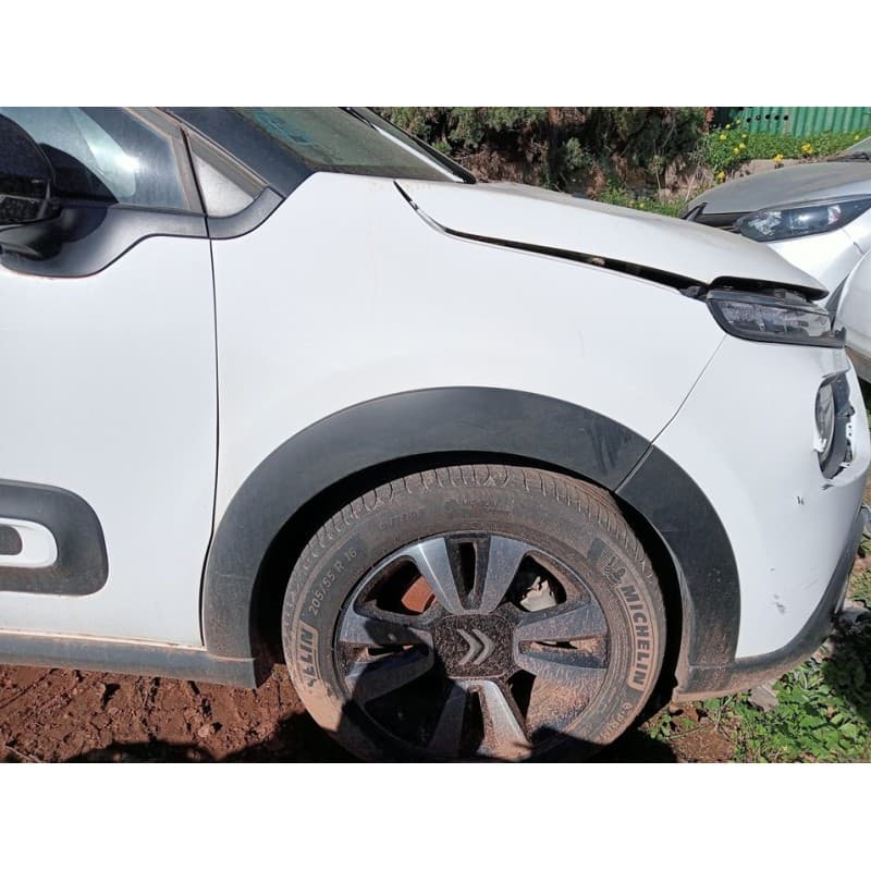 Recambio de aleta delantera derecha para citroën c3 feel pack referencia OEM IAM - Blanco