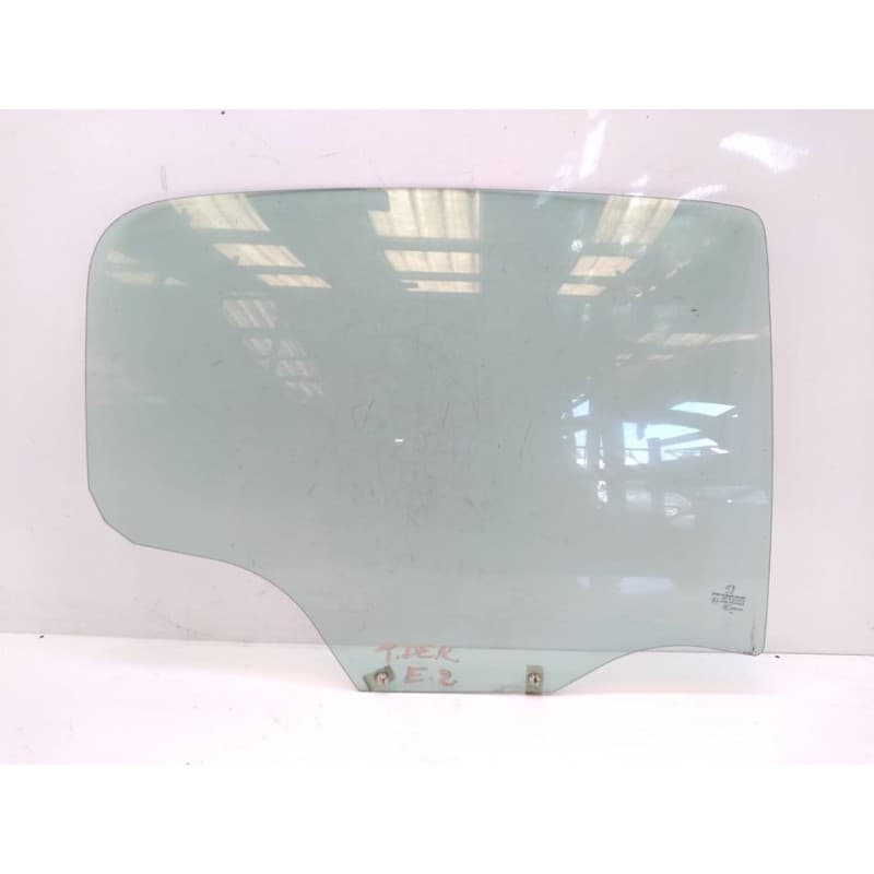 Recambio de luna trasera derecha para peugeot 207 sport referencia OEM IAM - Blanco