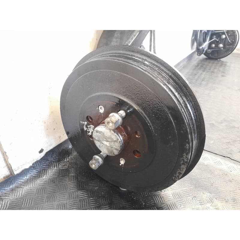 Recambio de puente trasero para opel corsa e business referencia OEM IAM 3