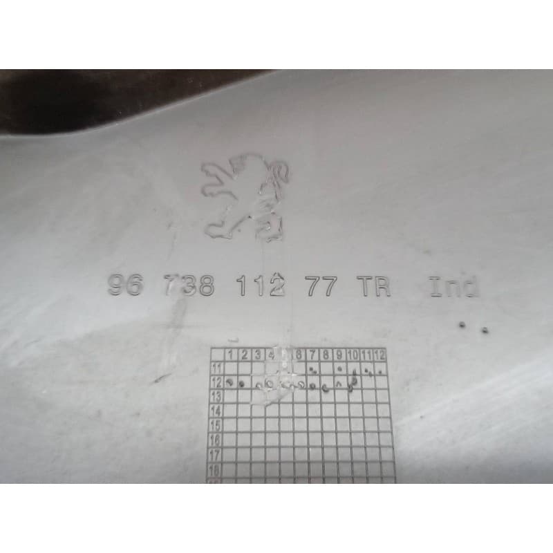 Recambio de guantera para peugeot 208 style referencia OEM IAM 9673811277 3