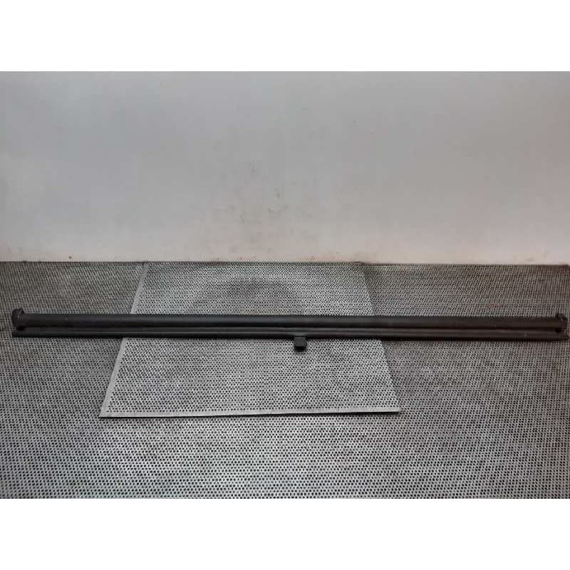 Recambio de bandeja trasera para peugeot 206 cc cc referencia OEM IAM - Negro