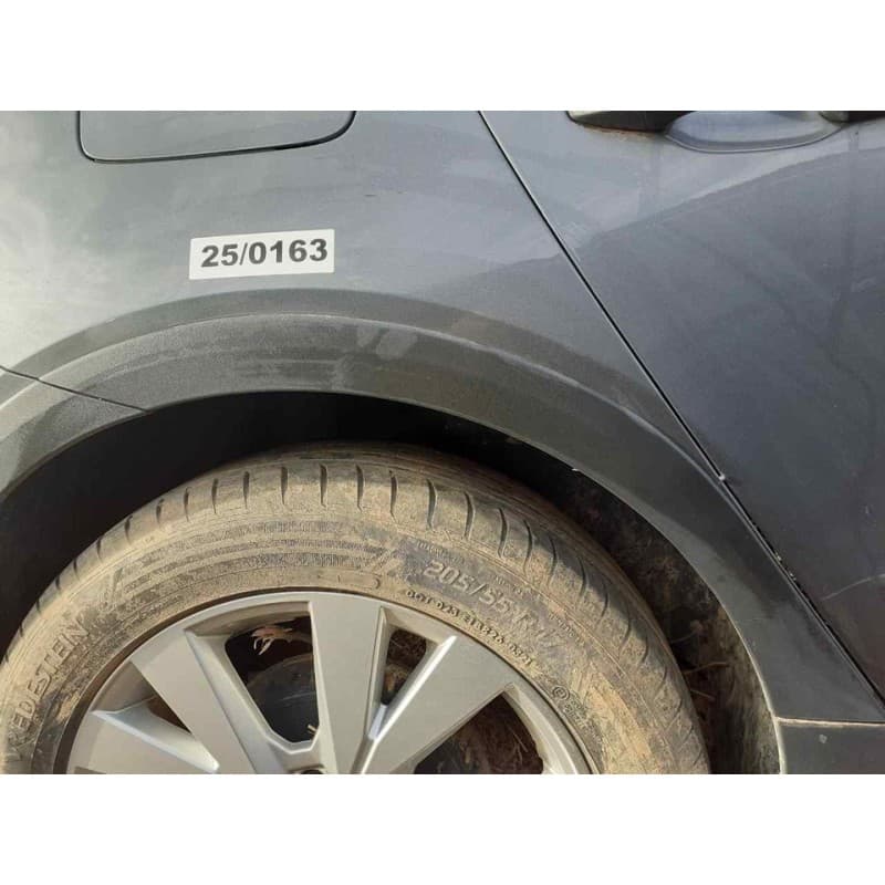 Recambio de aletin trasero derecho para seat arona style referencia OEM IAM - Gris