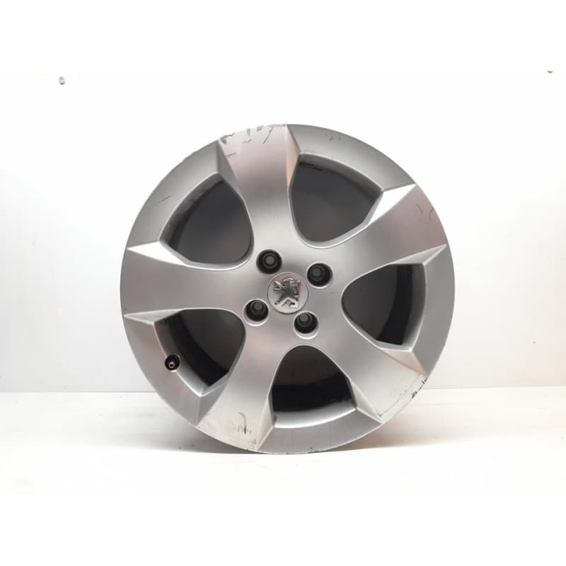 Recambio de llanta para peugeot 3008 premium referencia OEM IAM 9673738677 - Blanco