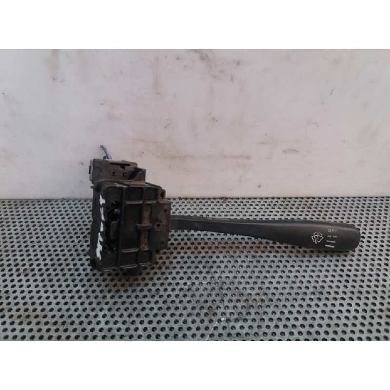 Recambio de mando limpia para nissan pick-up (d22) 2.5 diesel referencia OEM IAM - Blanco
