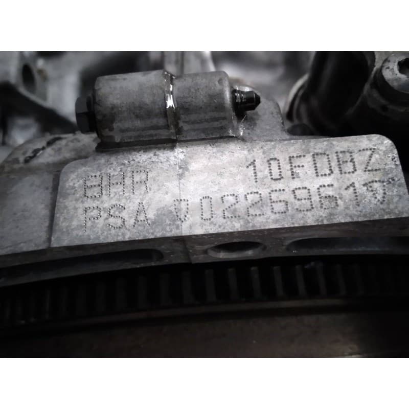 Recambio de motor completo para citroën c3 attraction referencia OEM IAM 8HR - Blanco 2