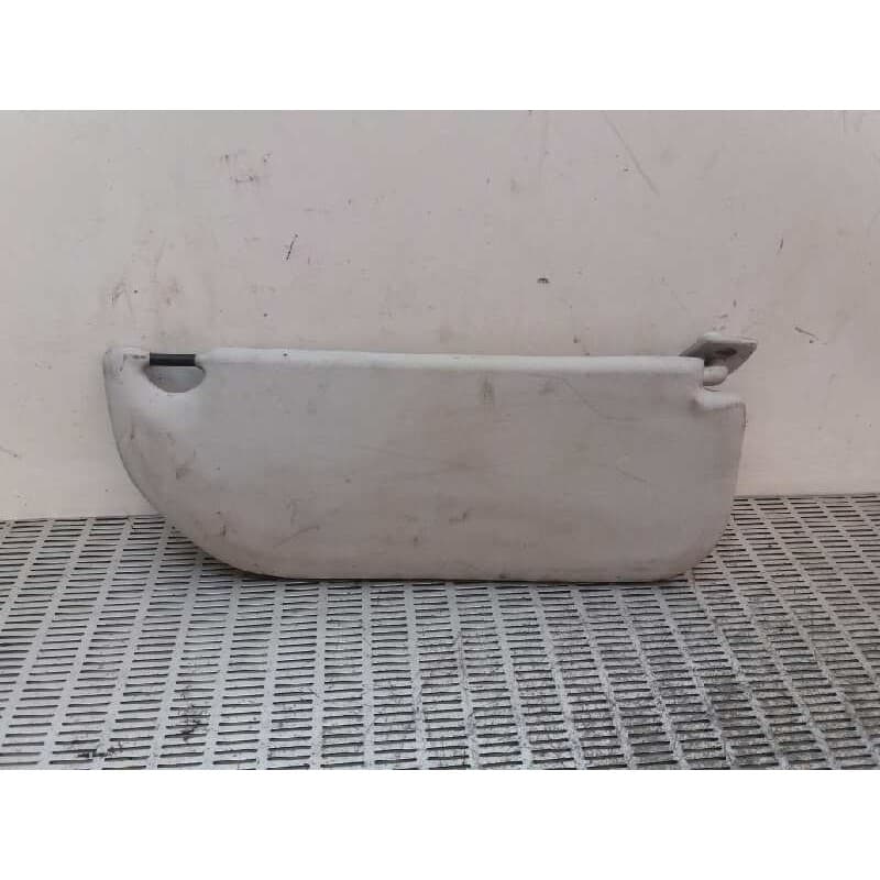 Recambio de parasol izquierdo para peugeot 107 1.0 cat (384f) referencia OEM IAM - Rojo 2