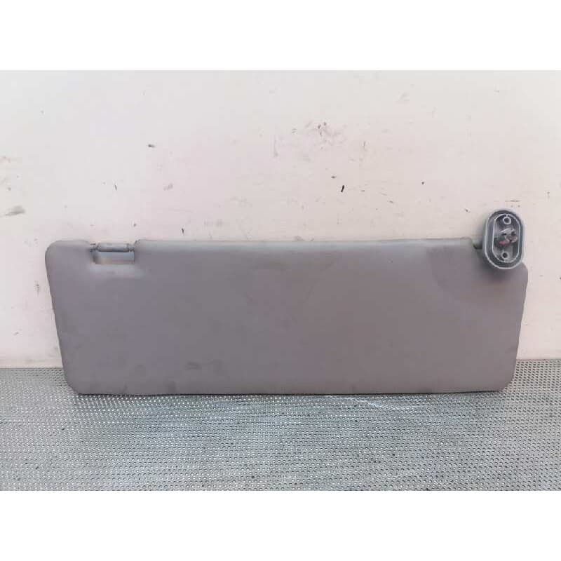 Recambio de parasol izquierdo para nissan atleon 110 referencia OEM IAM - Blanco