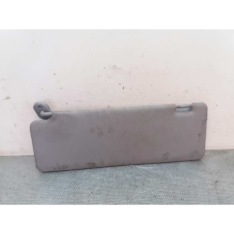 Recambio de parasol izquierdo para nissan atleon 110 referencia OEM IAM - Blanco 2