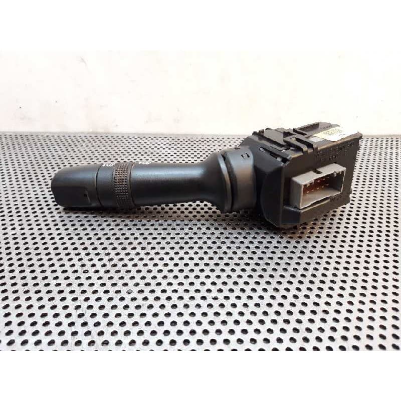 Recambio de mando limpia para kia rio concept referencia OEM IAM 202008910 - Blanco 3