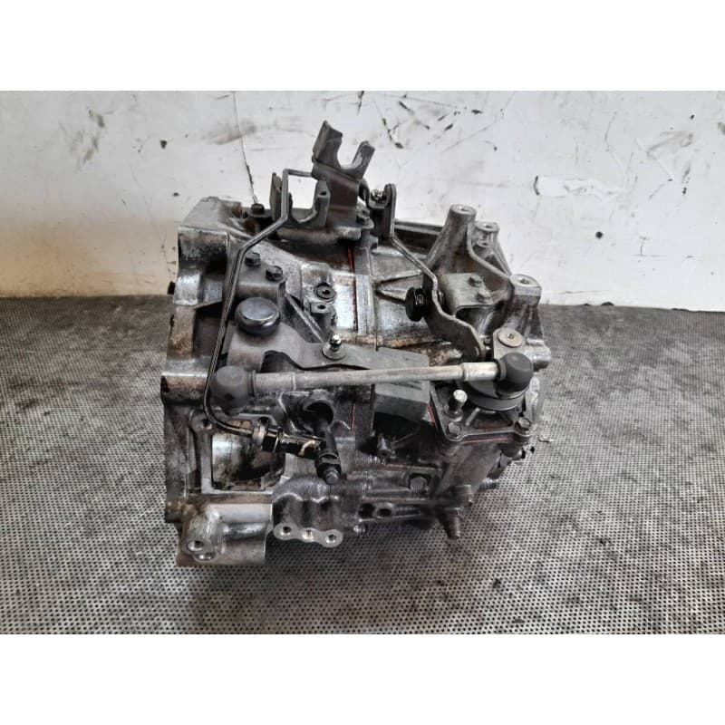 Recambio de caja cambios para dodge caliber sxt referencia OEM IAM A6Y16612 - Blanco