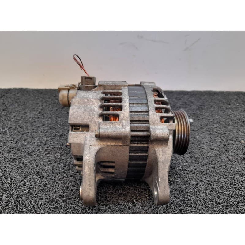 Recambio de alternador para mazda demio (dw) 1.3 fe referencia OEM IAM LR107764 - Azul 2