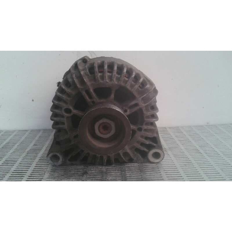 Recambio de alternador para peugeot 206 berlina 1.4 hdi referencia OEM IAM CL15 - Negro