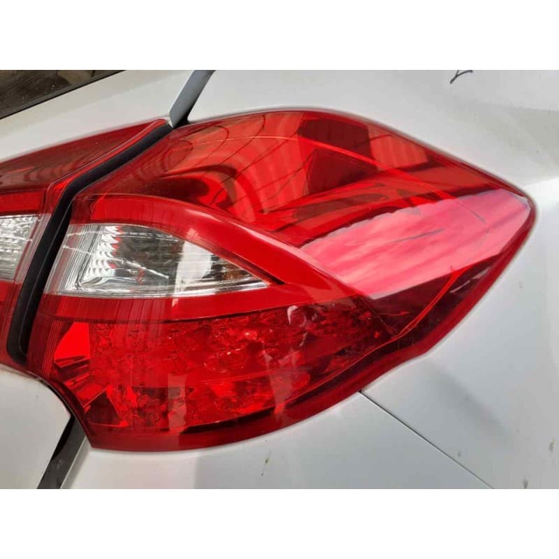 Recambio de piloto trasero derecho para kia cee'd business referencia OEM IAM - Blanco