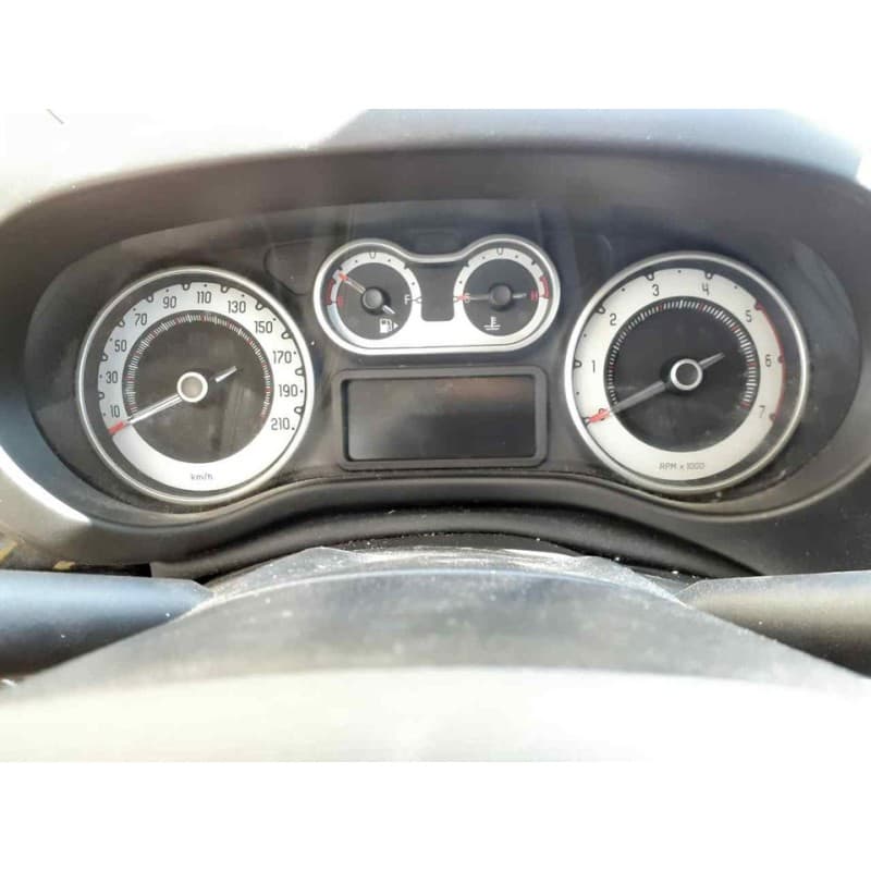 Recambio de cuadro instrumentos para fiat 500 l (330) trekking referencia OEM IAM - Amarillo