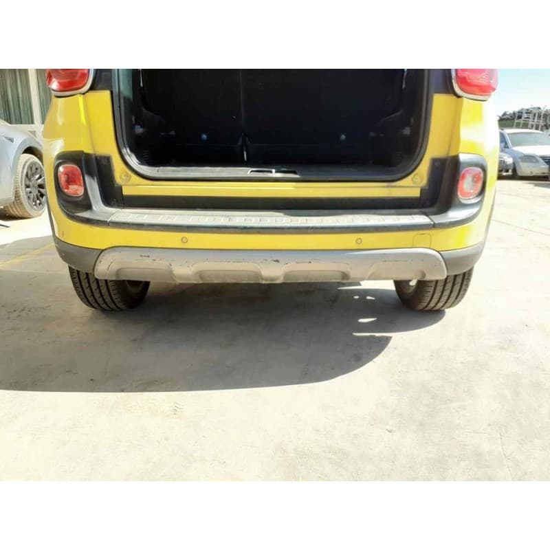 Recambio de paragolpes trasero para fiat 500 l (330) trekking referencia OEM IAM - Amarillo