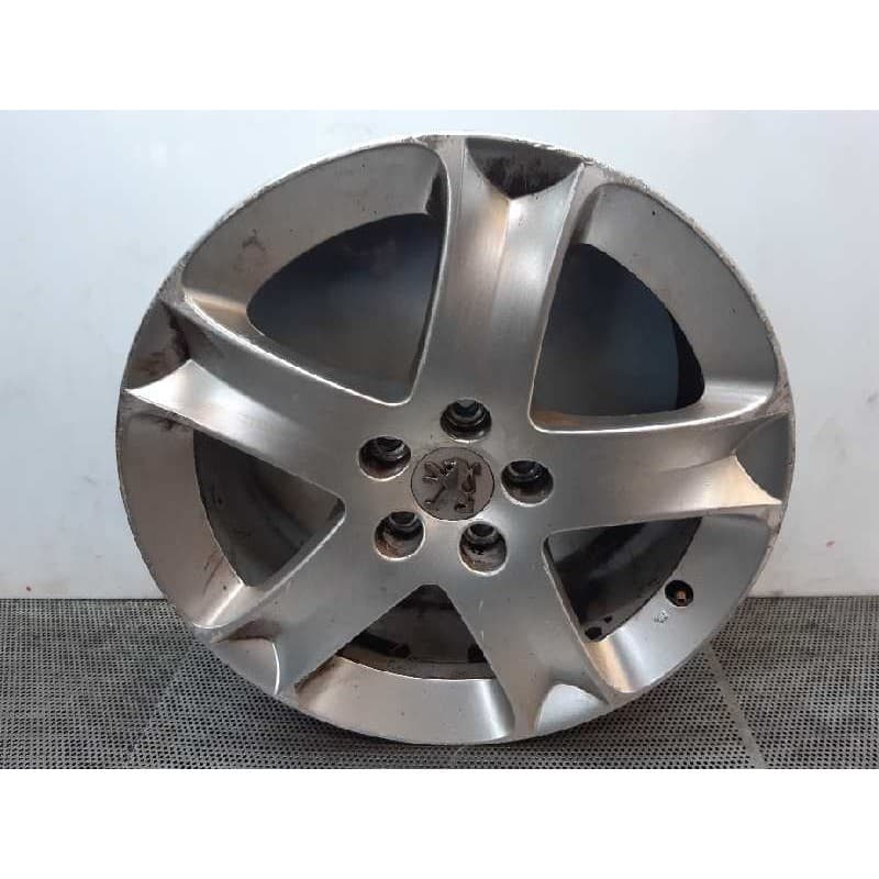 Recambio de llanta para peugeot 407 st confort referencia OEM IAM 7JX17CH548