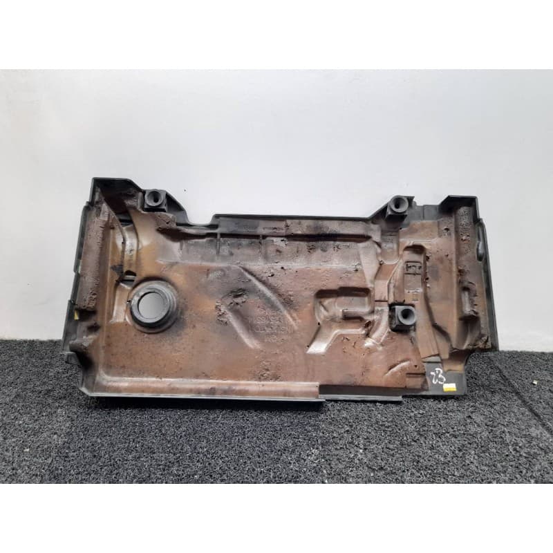 Recambio de tapa superior motor para chevrolet orlando lt+ referencia OEM IAM - Blanco 3