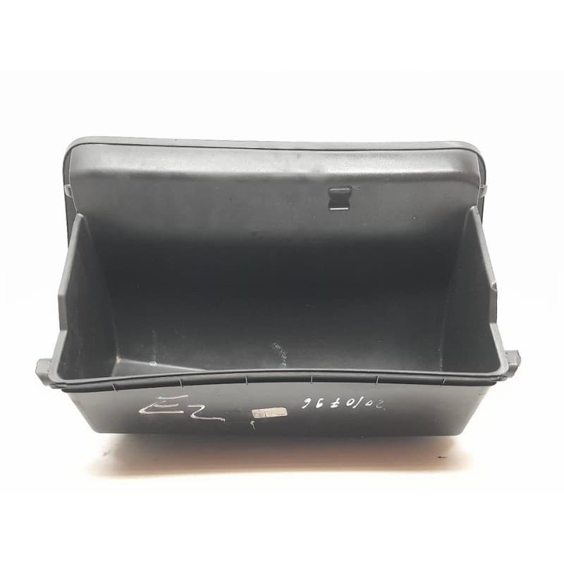 Recambio de guantera para chevrolet orlando lt+ referencia OEM IAM - Blanco 2