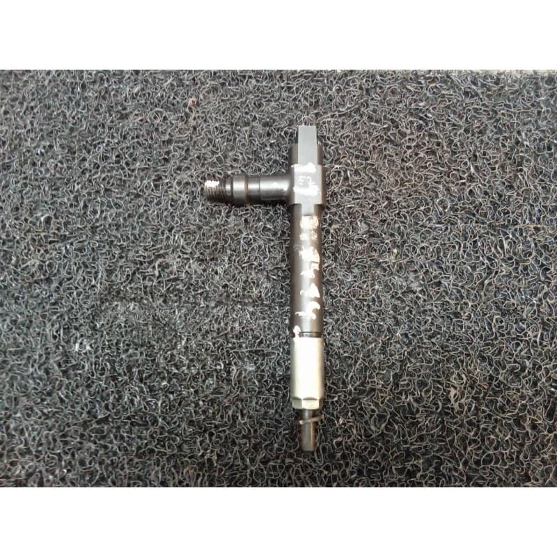 Recambio de inyector para mazda premacy (cp) td active referencia OEM IAM 7390 - Rojo