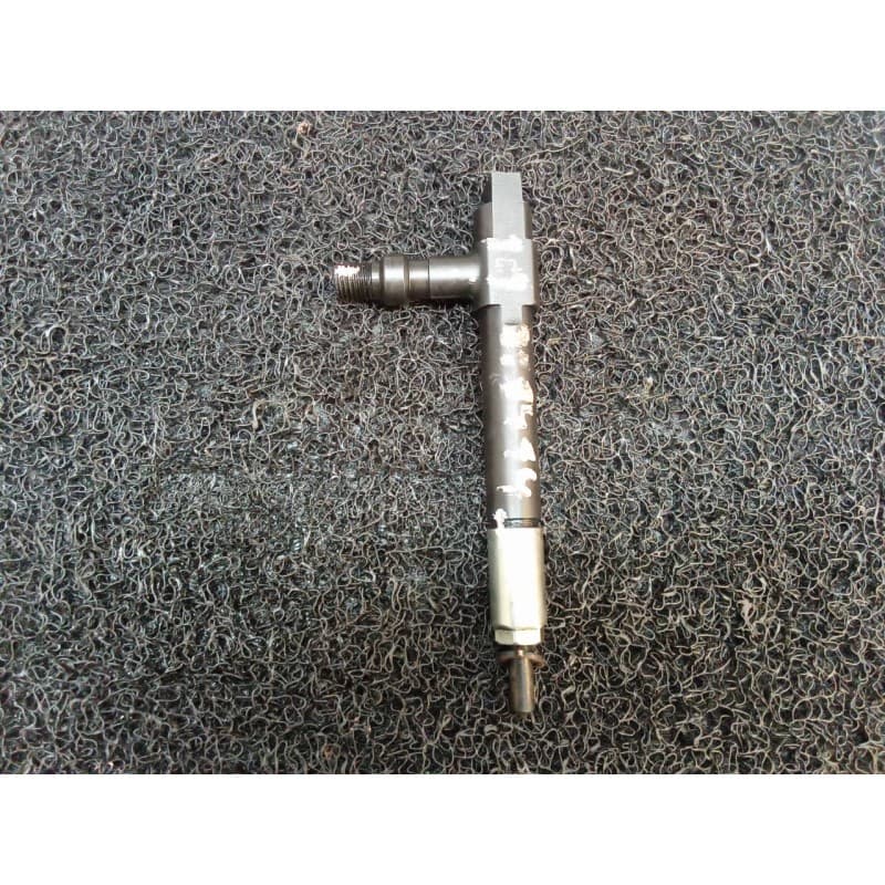 Recambio de inyector para mazda premacy (cp) td active referencia OEM IAM 7390 - Rojo