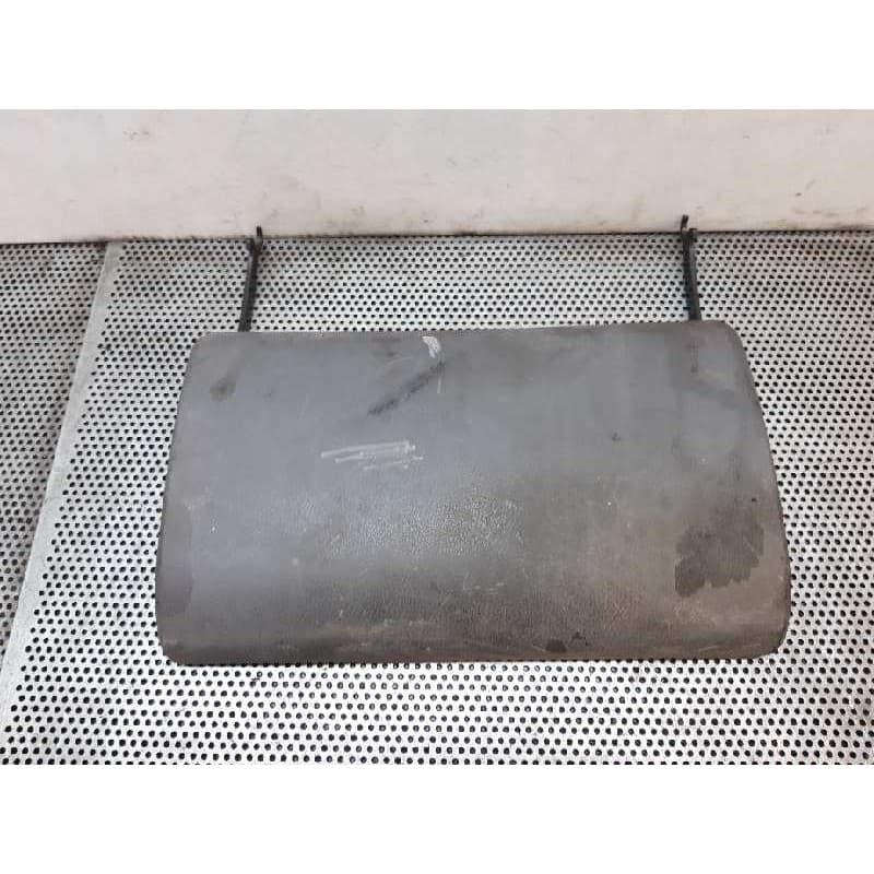 Recambio de guantera para nissan cabstar e 3.0d referencia OEM IAM - Blanco