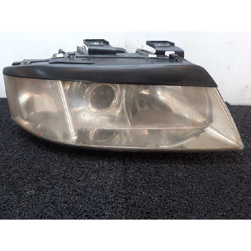 Recambio de faro derecho para audi a6 berlina (4b2) 1.9 tdi referencia OEM IAM - Negro