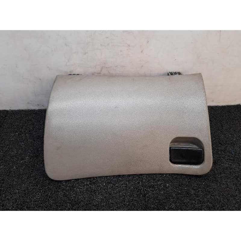 Recambio de guantera para ford fiesta berlina studio referencia OEM IAM