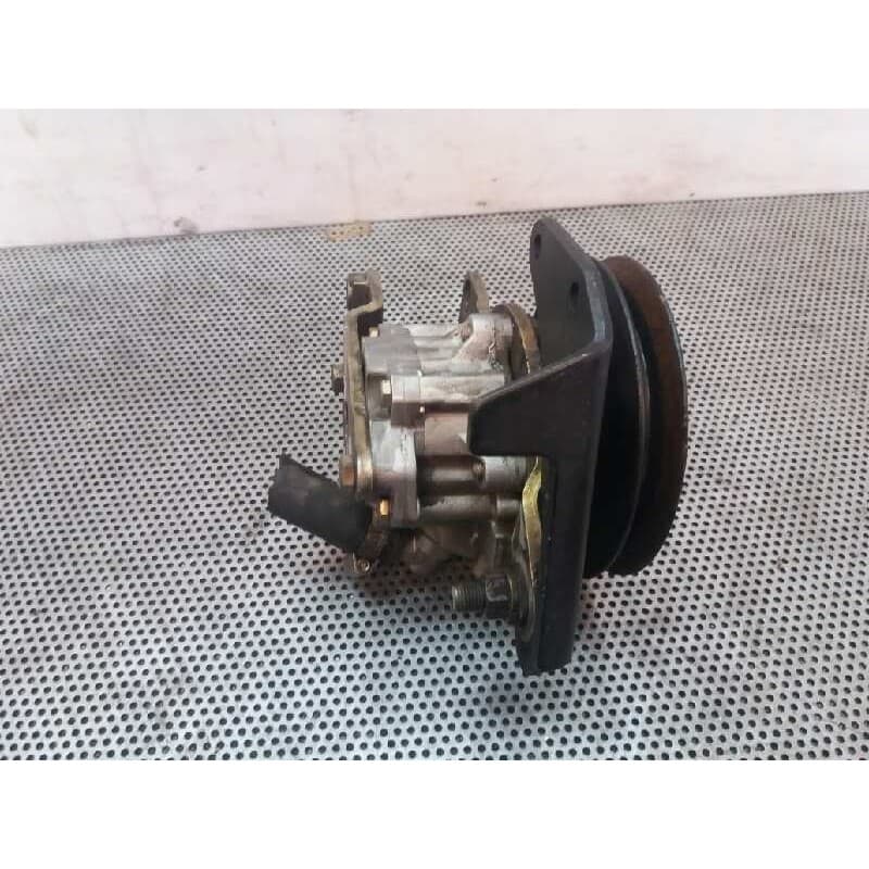 Recambio de bomba direccion para nissan atleon 120 referencia OEM IAM - Blanco 2
