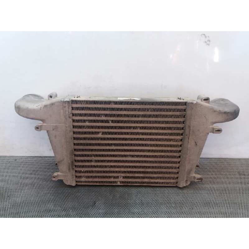 Recambio de intercooler para nissan atleon 120 referencia OEM IAM - Blanco 2