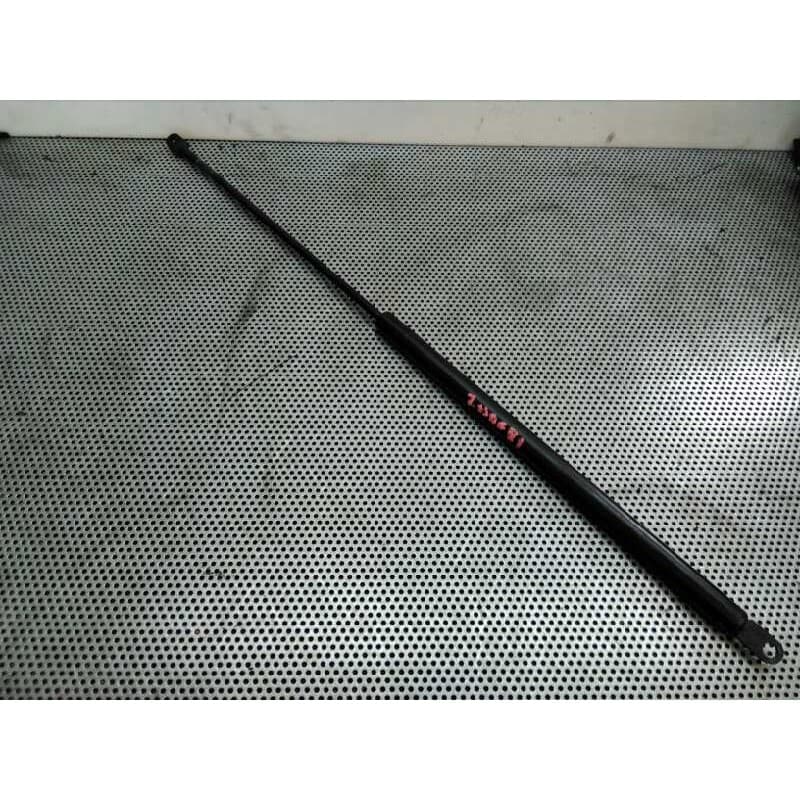Recambio de amortiguadores capo para audi 80/90 (893) 1.9 t.d referencia OEM IAM - Verde