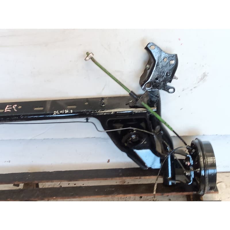Recambio de puente trasero para renault clio iv limited referencia OEM IAM - Blanco 3