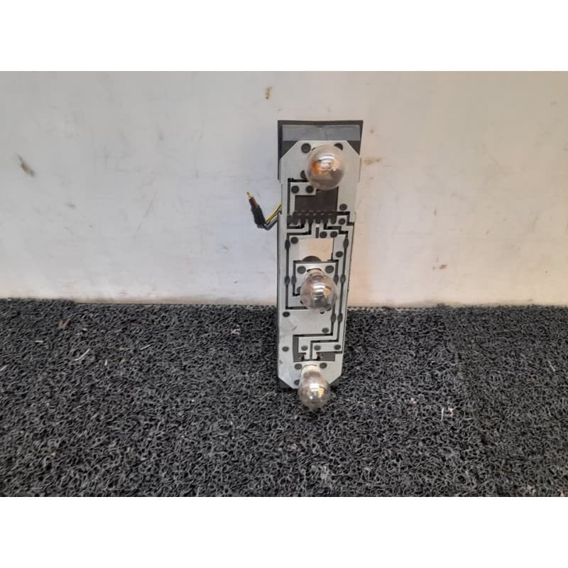 Recambio de portalamparas para bmw mini (r50,r53) one referencia OEM IAM 89023373 - Amarillo