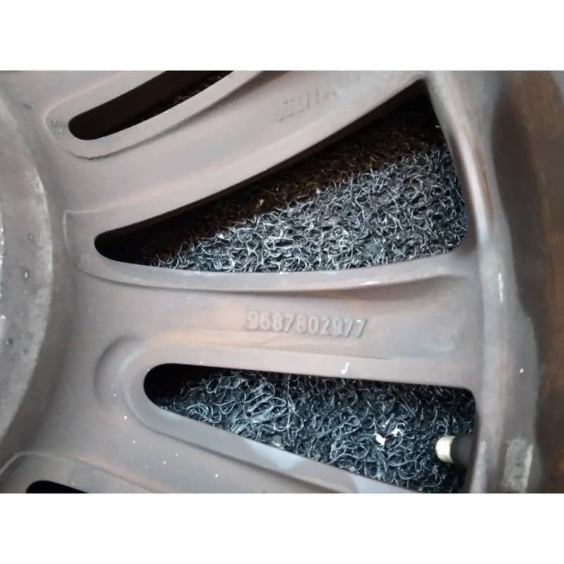 Recambio de llanta para citroën c4 lim. seduction referencia OEM IAM - Blanco 4