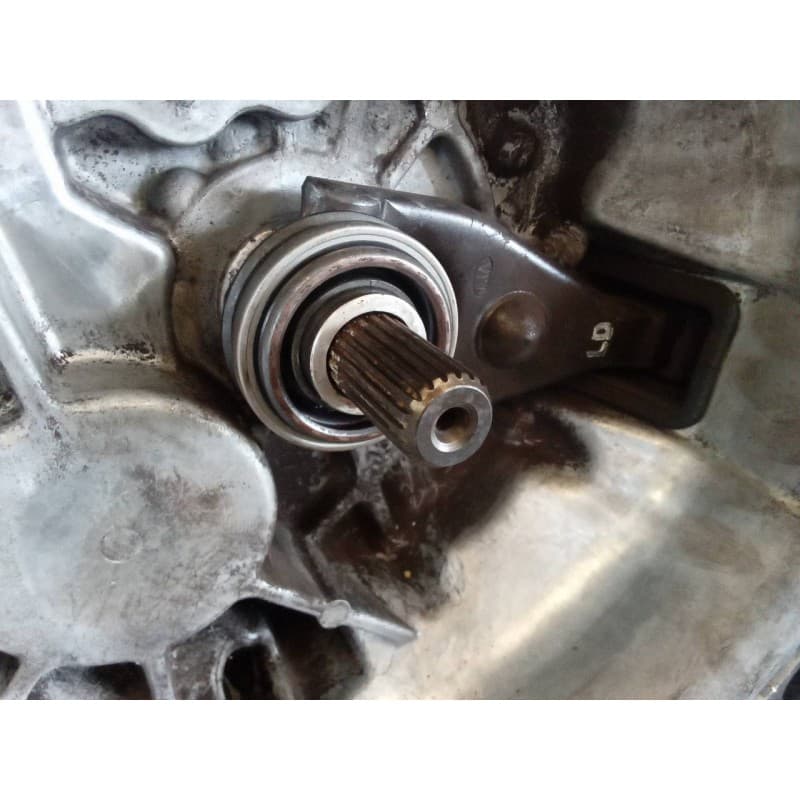 Recambio de caja cambios para kia rio 1.5 crdi ex1 referencia OEM IAM P61763 2
