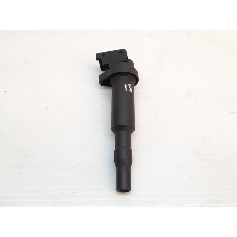 Recambio de bobina encendido para peugeot 207 sw sport referencia OEM IAM - Blanco
