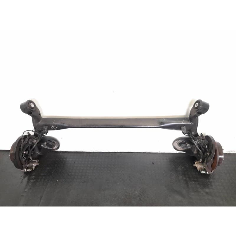Recambio de puente trasero para hyundai i20 classic referencia OEM IAM - Negro