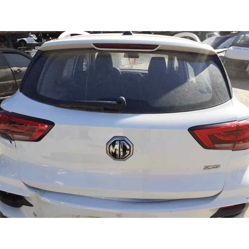 Recambio de porton trasero para mg zs luxury referencia OEM IAM - Blanco