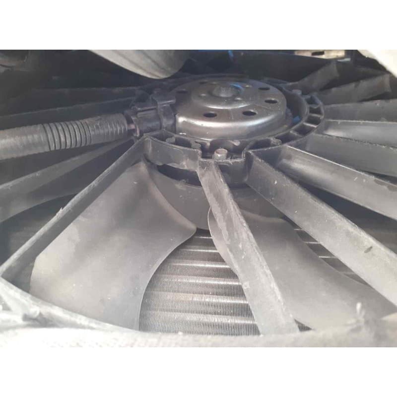 Recambio de electroventilador para renault kangoo emotion referencia OEM IAM - Blanco