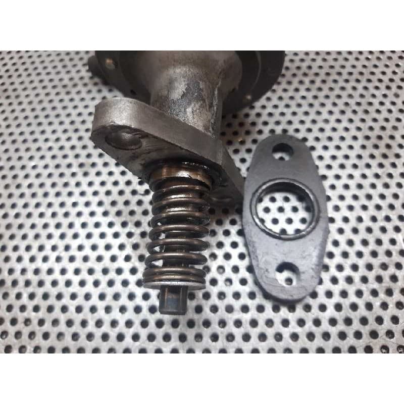 Recambio de bomba combustible para opel kadett e gl berlina referencia OEM IAM - Negro 3