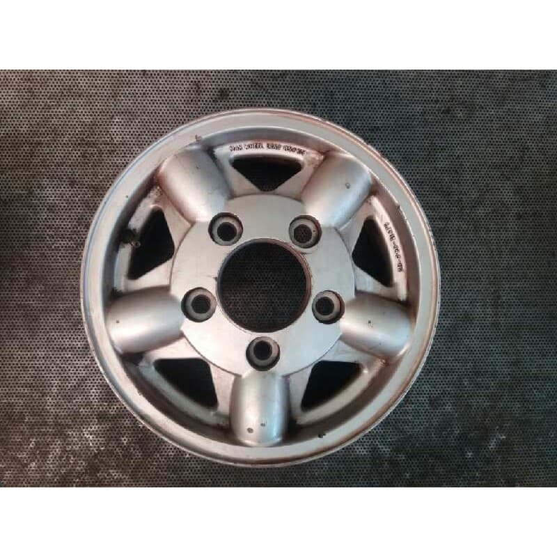 Recambio de llanta para tata safari referencia OEM IAM  121431