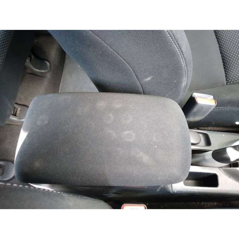 Recambio de apoyabrazos central para toyota auris active referencia OEM IAM - Blanco