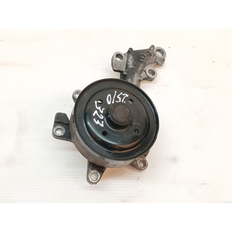 Recambio de bomba agua para toyota yaris ts referencia OEM IAM AH1A - Negro