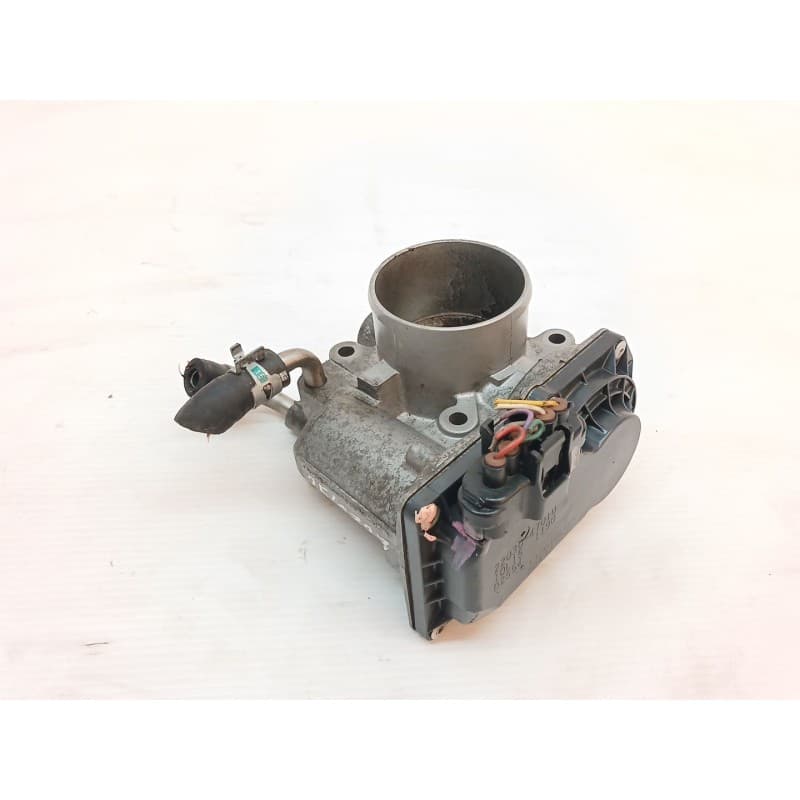 Recambio de caja mariposa para toyota yaris ts referencia OEM IAM 2203047010 - Negro