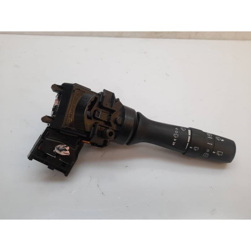 Recambio de mando limpia para toyota auris active referencia OEM IAM 17F144 - Blanco
