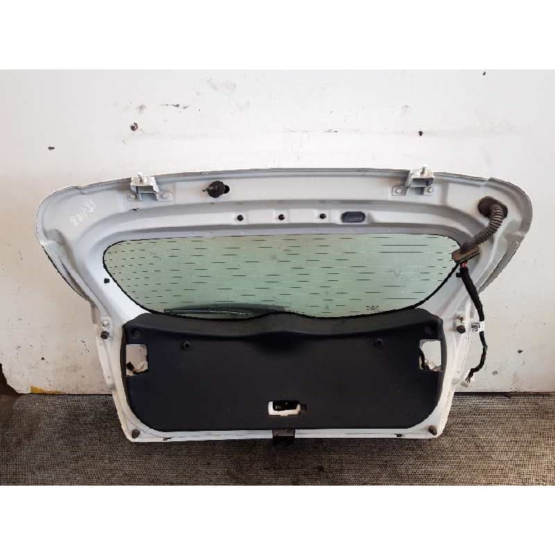 Recambio de porton trasero para kia rio concept referencia OEM IAM - Blanco 2
