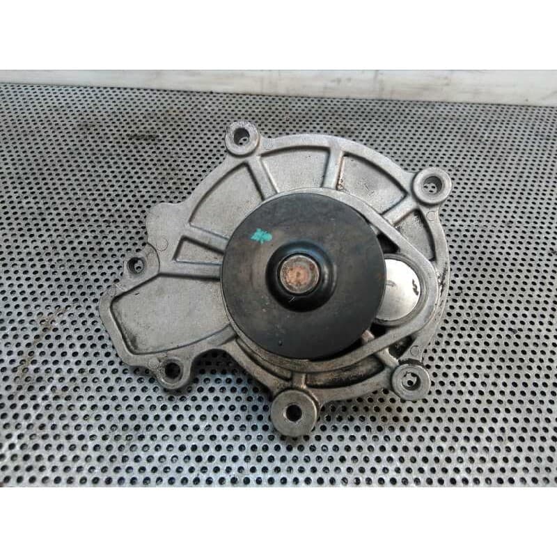 Recambio de bomba agua para chevrolet captiva 2.0 vcdi lt referencia OEM IAM - Gris